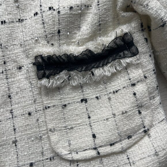 Cream Tweed Trimmed Blazer with Ruffle Details – Size 6 - Picture 3 of 8